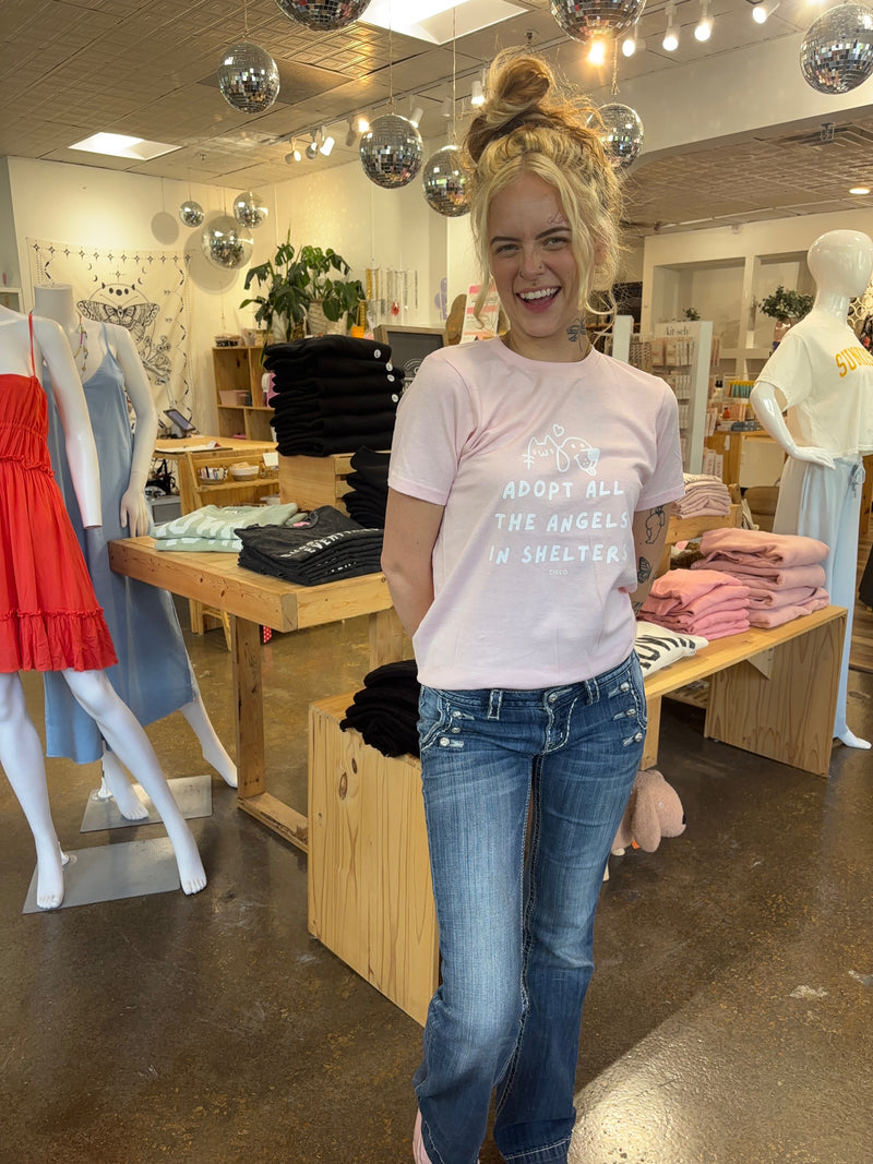 Paws & Hearts Tee 🐾💖