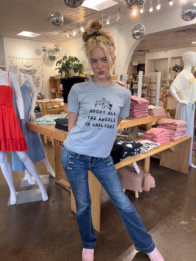Paws & Hearts Tee 🐾💖