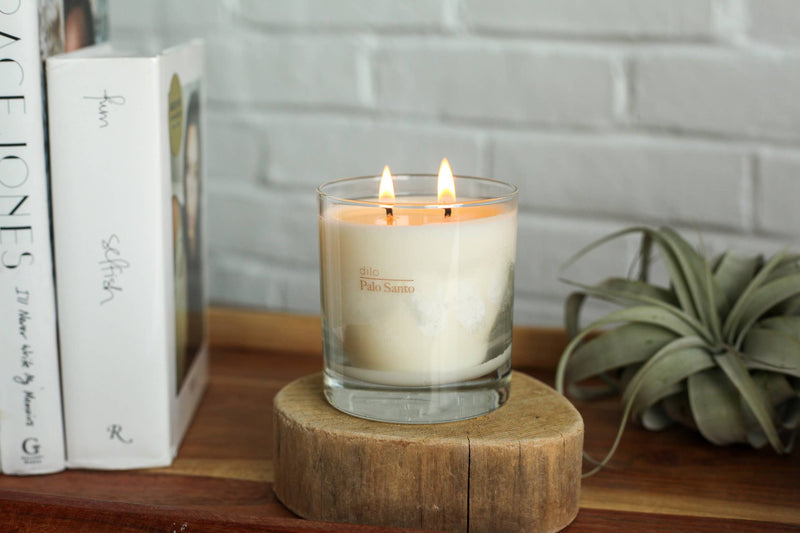 dilo - PALO SANTO CANDLE